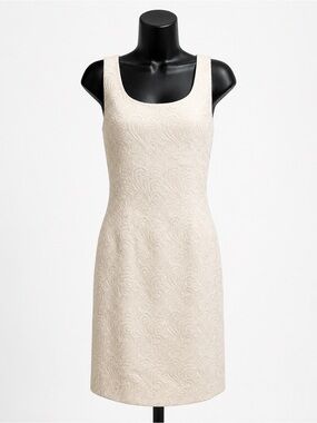 Tahari Arthur S. Levine White/Cream Scroll Jacquard Sleeveless Sheath Dress - 10